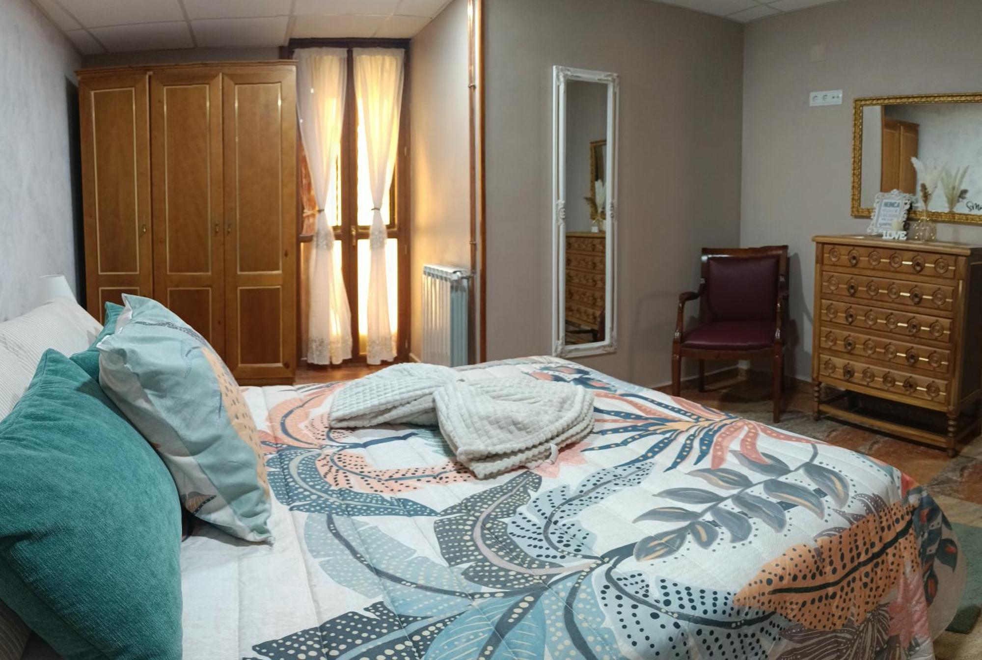 Mikaela Planta Baja-Con Patio Apartman El Burgo De Osma Szoba fotó