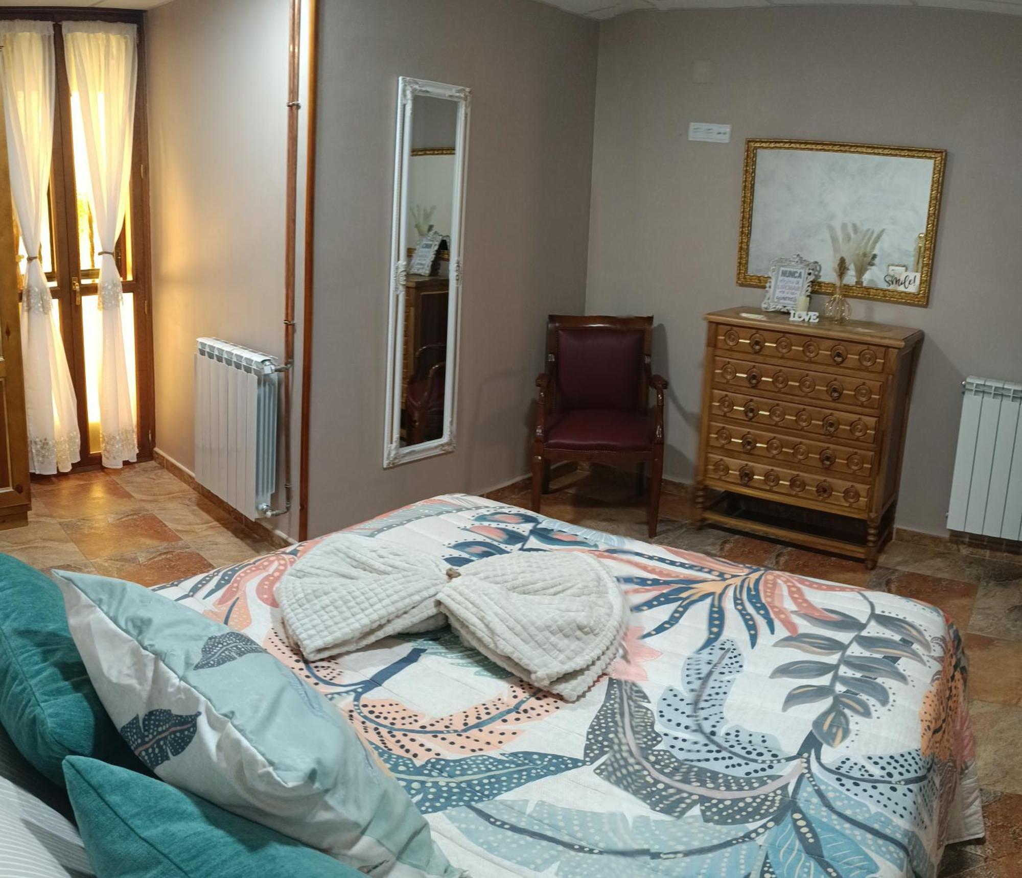 Mikaela Planta Baja-Con Patio Apartman El Burgo De Osma Kültér fotó